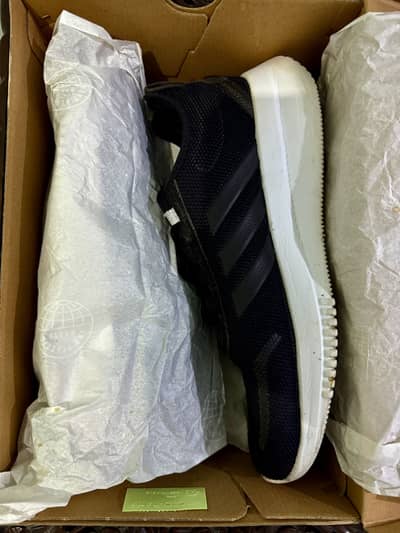 Adidas Running Mens shoes joggers Made in Indonesia