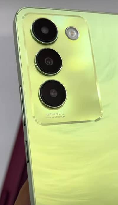 Vivo i100 Like New  | Scratchless | Complete Box | Final 44,000