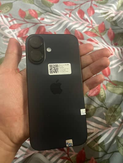 Apple iPhone 16