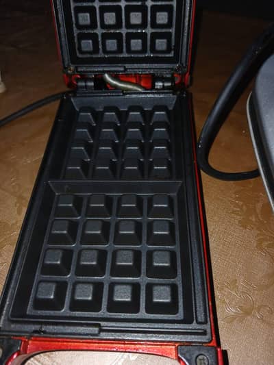 American waffles maker