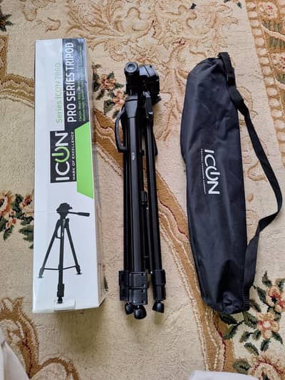ICON Pro Series DSLR Tripod