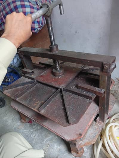 Golgappa machine/panipuri machine price 80000 WhatsApp 03366002726