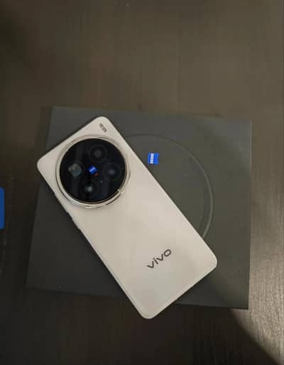 Vivo x200 pro 512gb PTA Approved with Vivo Warranty Full box
