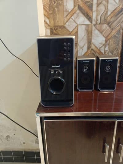 AUDIONIC BLUETOOTH SPEAKERS A ONE CONDITION ALL OK HA KOI FAULT NAHI