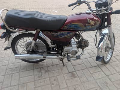 Honda CD70 Lush conditions ( Urgent sell )