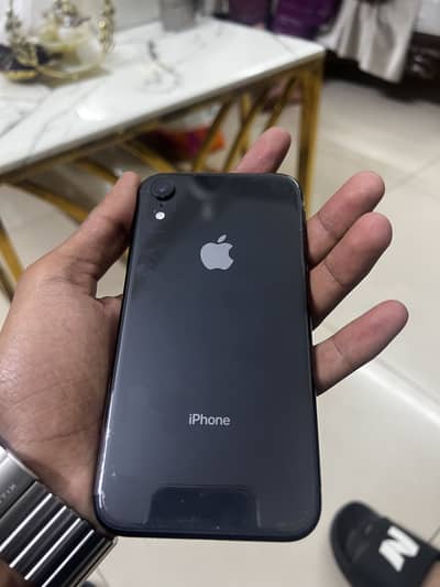 iPhone XR