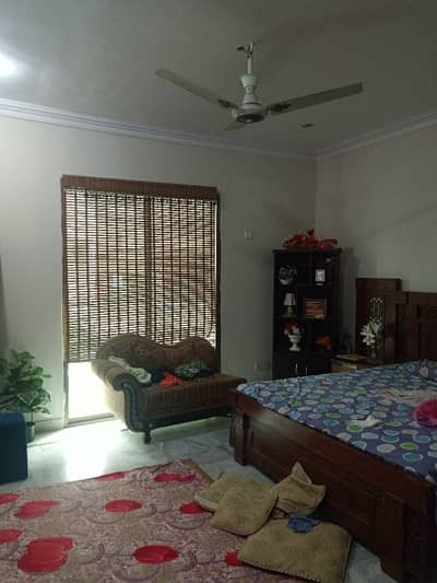 Beautiful House North Karachi Sector 11A, 240sq, Corner, Double Story, 100 Gas Extra Land Park Faiz For Sale.