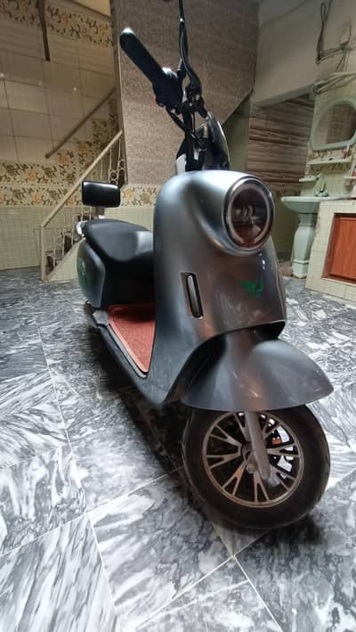 YJ future electric bike