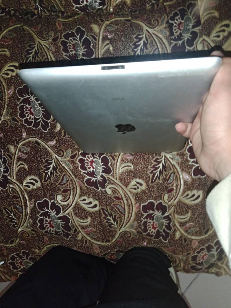 iPad 2 4