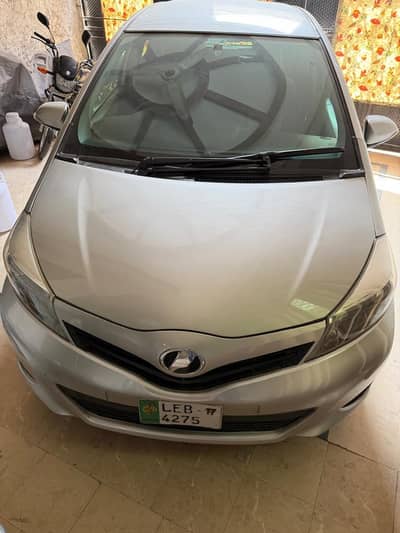 Toyota vitz 2012/2017