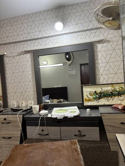 Complete Home Beauty Salon Furnitute