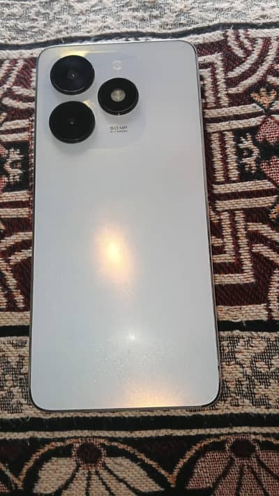 10/10 condition 4/128 and daba bi Sath ha