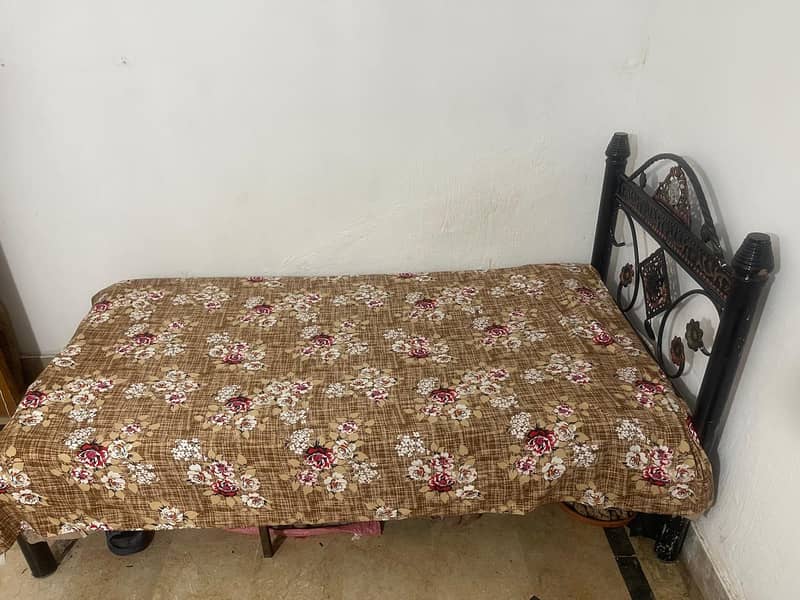 Single bed Iron 3