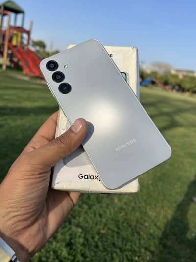 Samsung a16 8+256gb with box cable