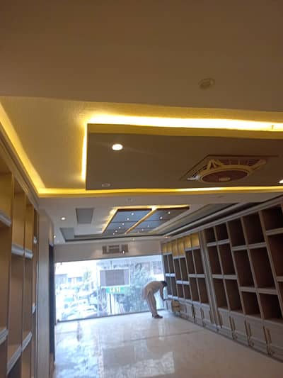 Well Maintained Shop Available For Rent