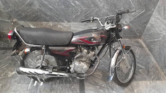 Honda CG 125 neat and clean