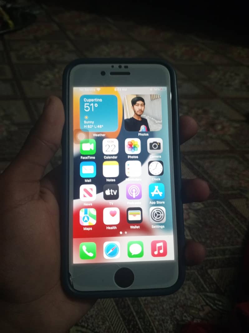 Iphone 7 10/10 condition 1