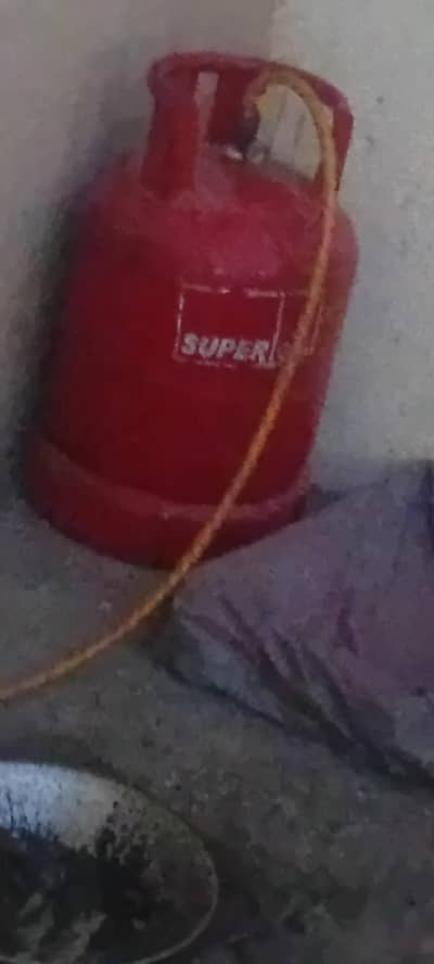 fries cutter, kari ,clynder, iron glass counter