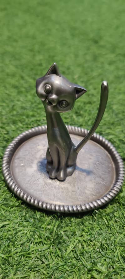 unique cat decor in silver