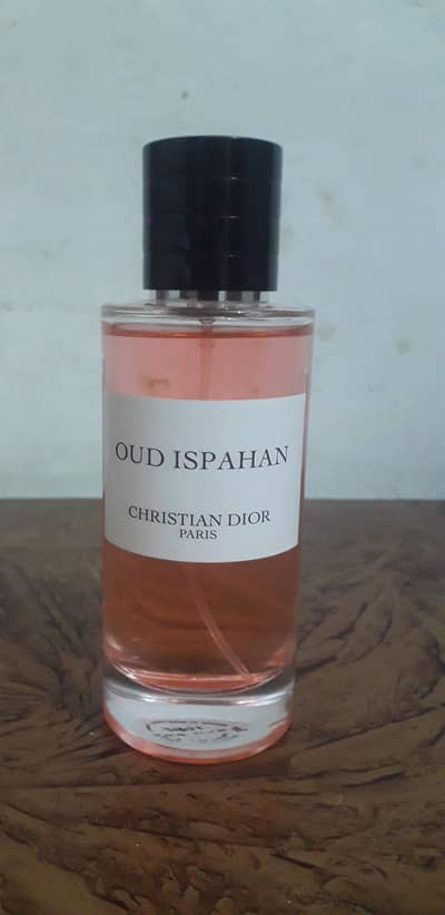 oud isphahan