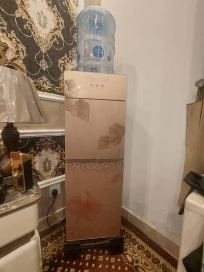 BOMPANI WATER DISPENSER