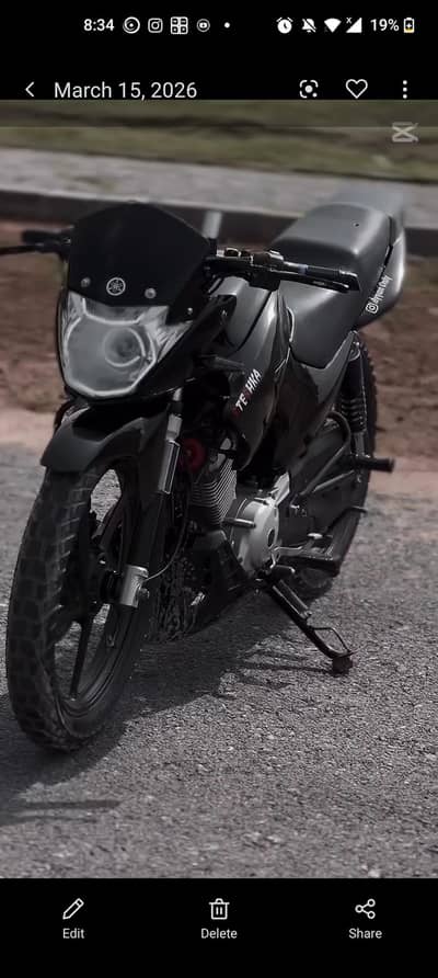 Ybr modified with dual accessories