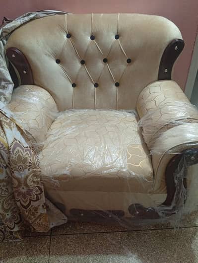 sofa seat 5 seater 10 by 10 condition