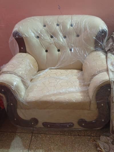 Sofa seat 5 seater,, luxury and big  size sofay hain.