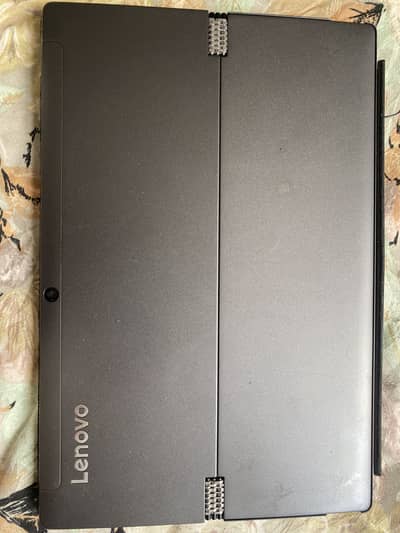 Lenovo miix 8gb 256 ssd  touchscreen