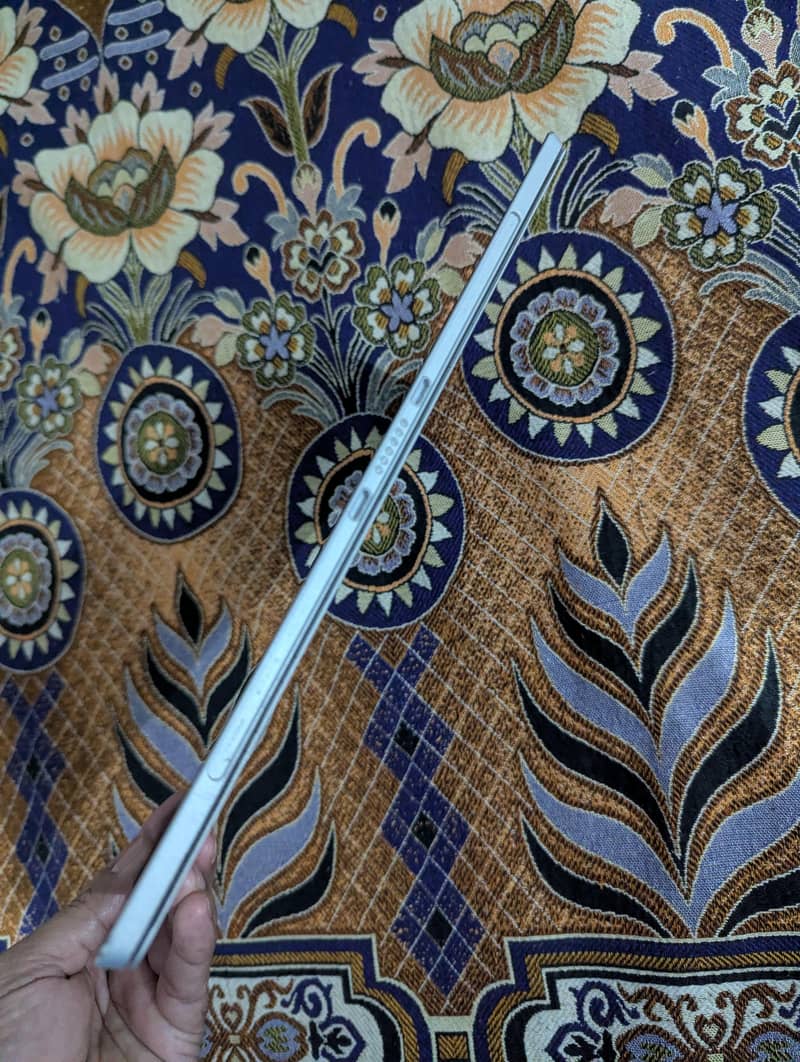 Microsoft surface pro 4 6