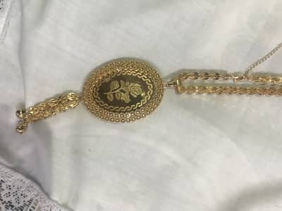 Artificial jewellery