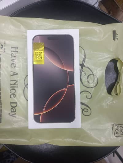 Iphone 16 pro maxx desert tatnium 256 pta approved 385000 (03155887151