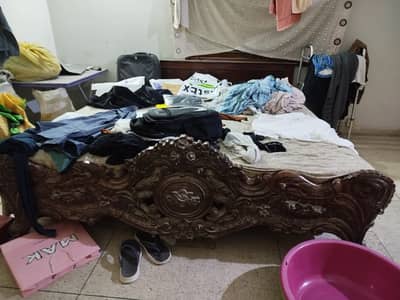 Sheesham Bed (mattress included) with Bedside table