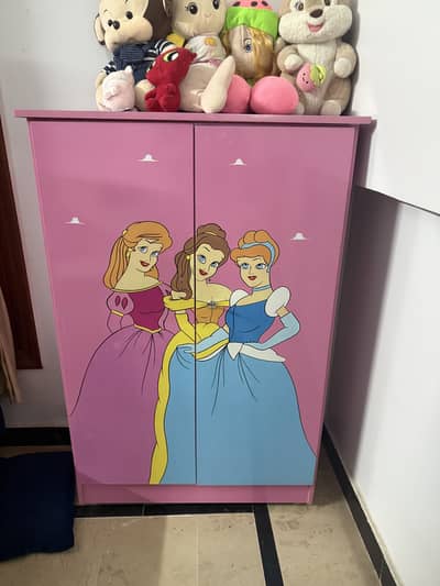 Kids wardrobe for sell in good condition