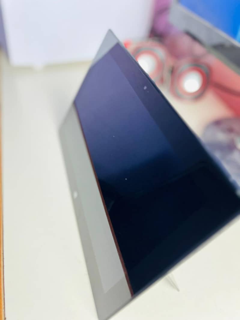 Microsoft Surface Touch screen i5 4th 4