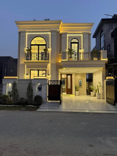 5 Marla Lower Portion For Rent Near Wapda Town Lahore.