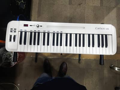 Samson Carbon 49 Midi only 6 Months Used . . . .