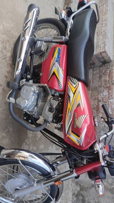 Honda 125 2025 fonal psey h