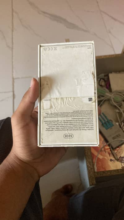 iPhone SE 2020 water pack with box