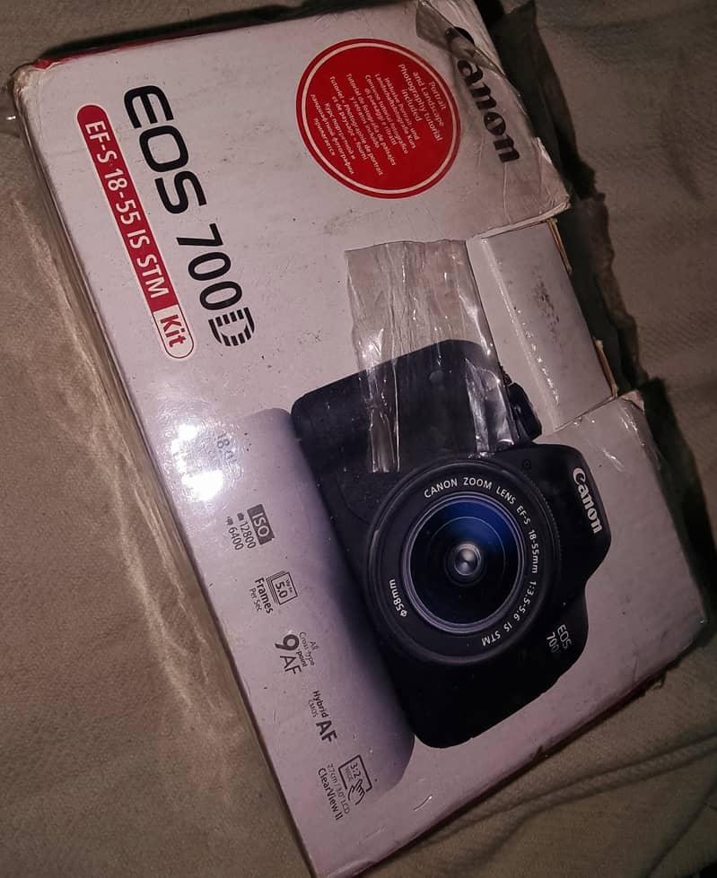 CANON EOS 700D 2