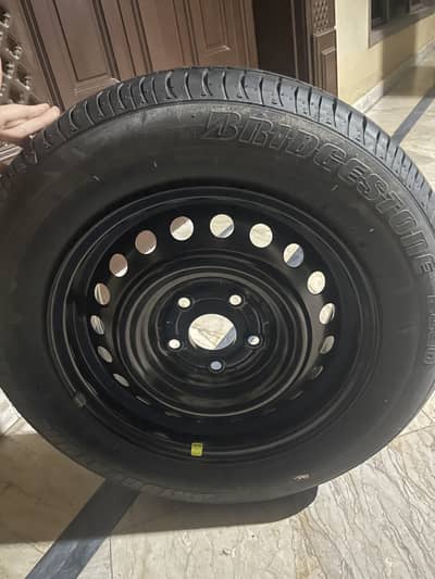 15 inch tyre with rim brigstone