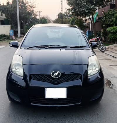 Toyota Vitz 2010/2013