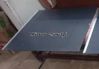 Looking Glass 4mm  ( used ) 2.5 x 3 ft = 1 pcs