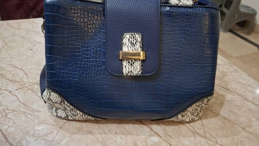 Premium Quality Handbag Slightly Used for Sale