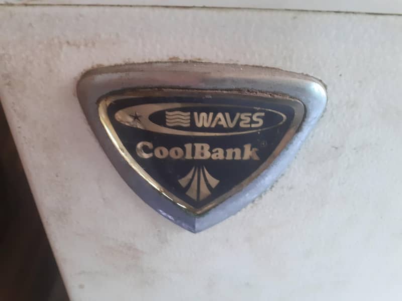 waves deep freezer 0