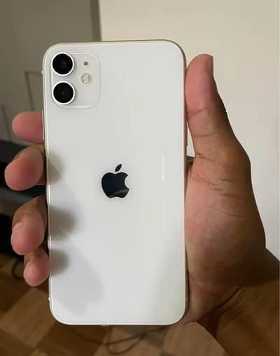 iphone 11 white color 9/10 condition