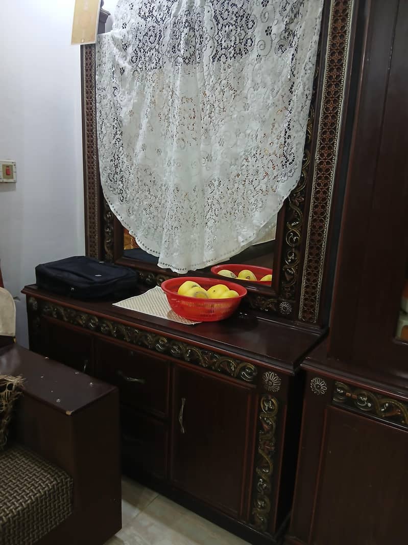 Dressing Table 0