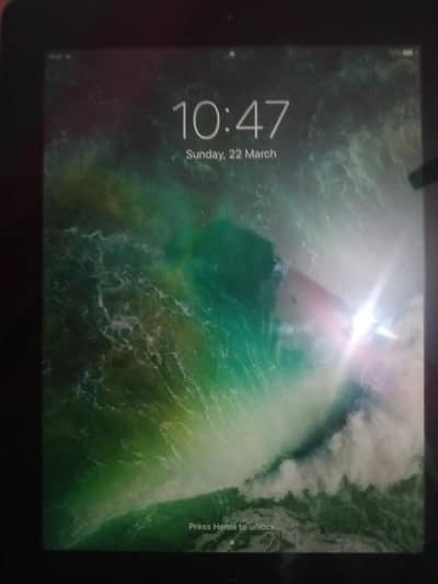 ipad 9th gen (64gb) in Silvar colour Model A1458