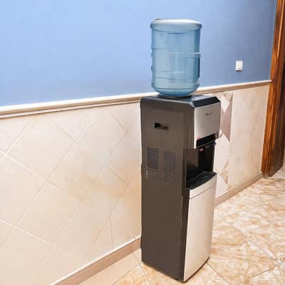 water dispensar