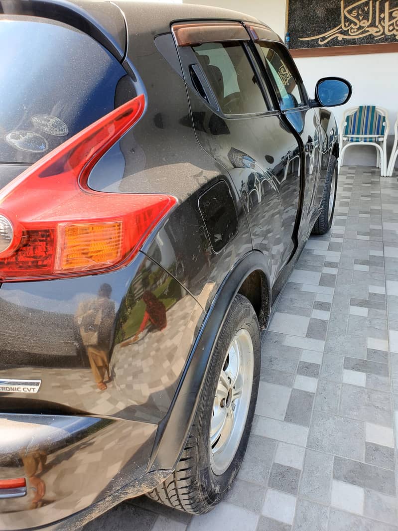 Nissan juke 2011 model 3